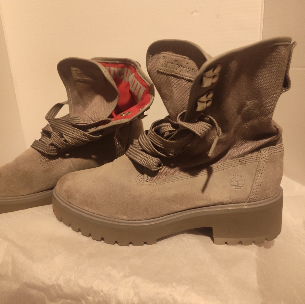 Women's size 8 timberlands